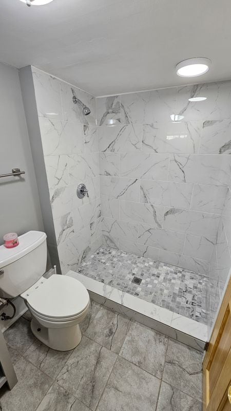 Building Photo - 825 Scenic Hwy