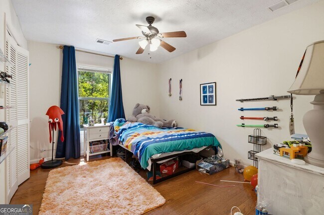 Building Photo - 505 Summerhill Pl