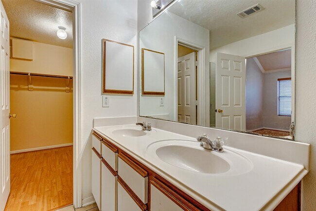Building Photo - 3238 Clipper Winds Way
