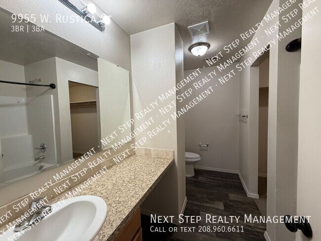 Building Photo - 9955 W Rustica St