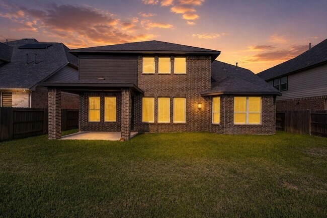 Building Photo - 2119 Stargrass Dr