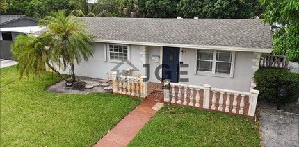 Building Photo - 2830 NW 209th Terrace