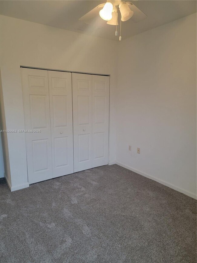 Building Photo - 2513 Stockbridge Square SW