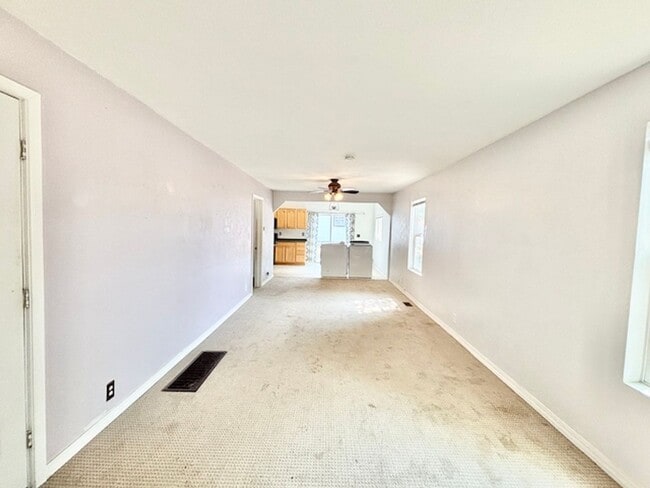 Building Photo - BALANCE OF SEPTEMBER RENT FREE!