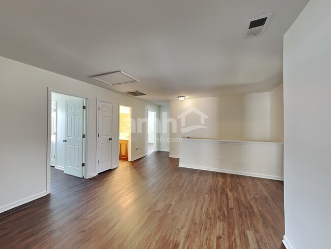 Building Photo - 11240 Anna Rose Rd