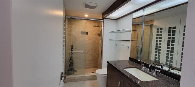 Building Photo - 19355 Turnberry Way