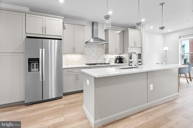 Building Photo - 468 Altezza Dr NE