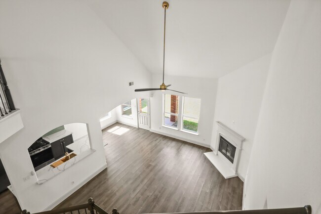 Building Photo - 71 Black Swan Pl