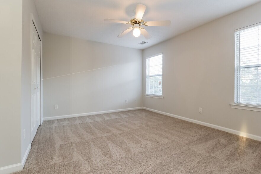 Building Photo - 4021 Plantation Mill Dr