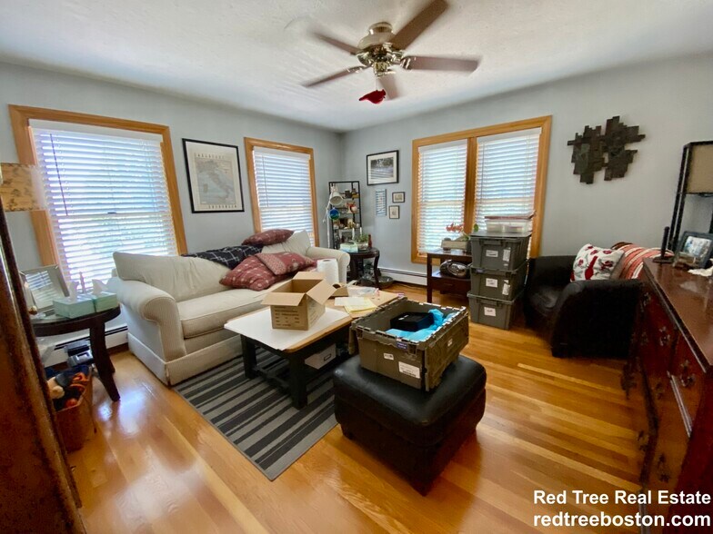 Building Photo - 56 Jackson St