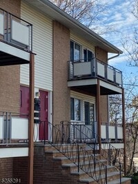 Building Photo - 156 US-46