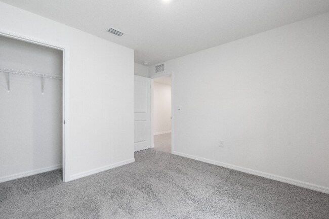 Building Photo - 4762 SW 88th Ln
