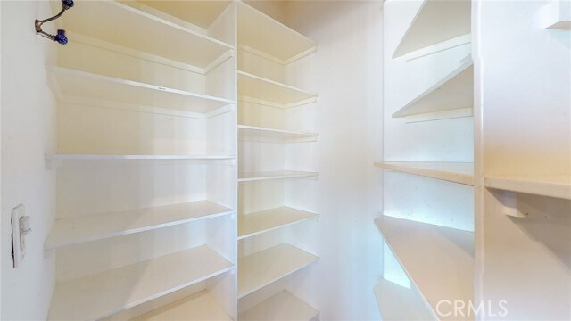 Building Photo - 227 Pso De Granada