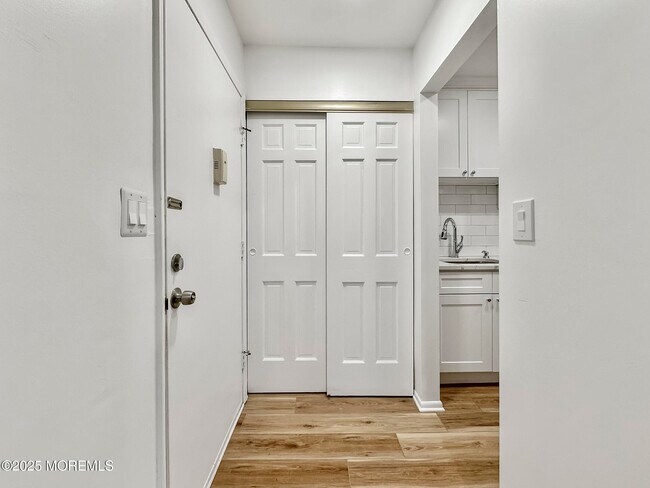 Building Photo - 161 Cross Slope Ct
