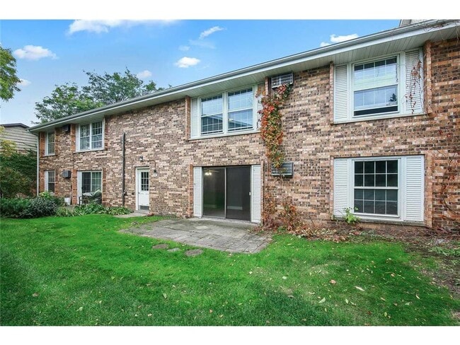 Building Photo - 831 Old Settlers Trail