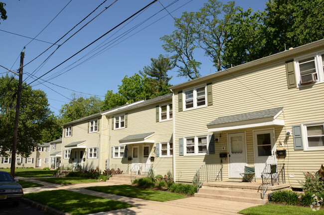 Building Photo - Beech Street Apartments