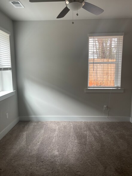 4th Bedroom (Empty) - 1235 Morton Trce SE