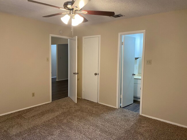 Building Photo - 12123 Stevens Ct