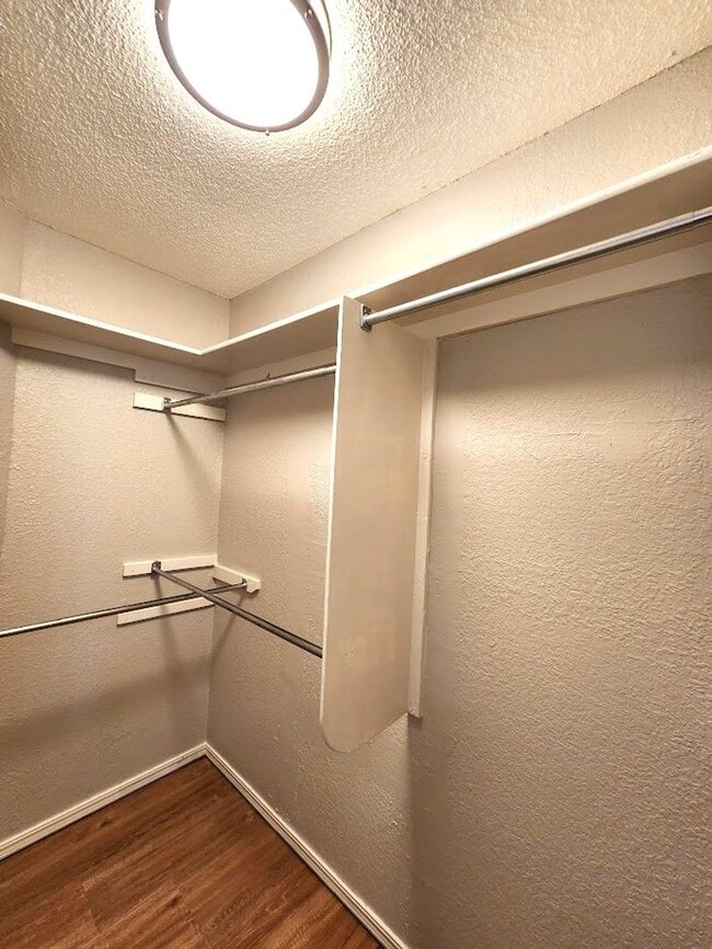 Building Photo - 3 Bed 2 Bath Home-Choctaw Trails Sec I Addition