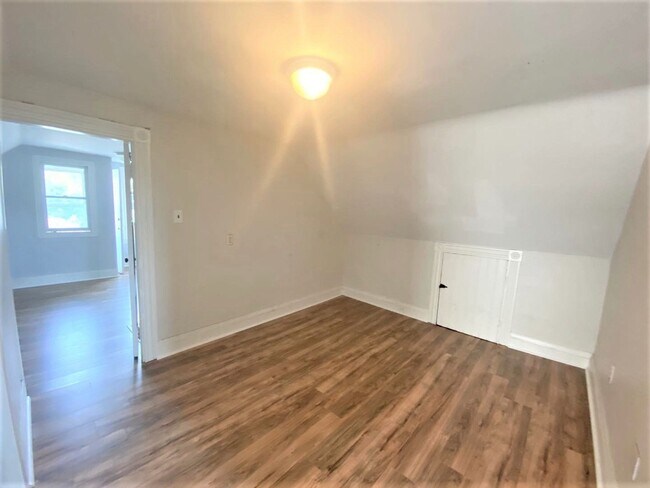 Building Photo - Awesome 5 bed 2 bath in Lower Allston