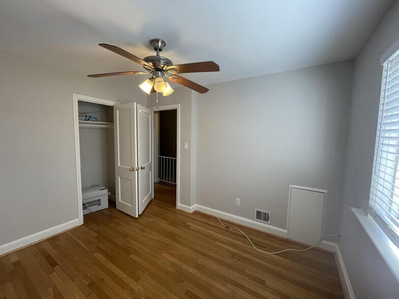 Building Photo - 149 Wesmond Dr