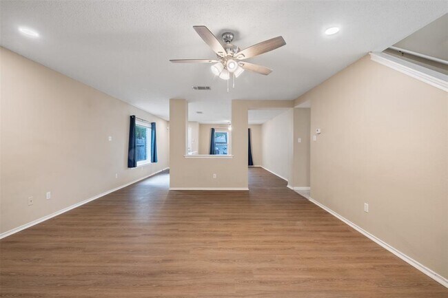 Building Photo - 2507 Byfield Dr