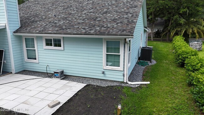 Building Photo - 2145 Cashen Wood Dr