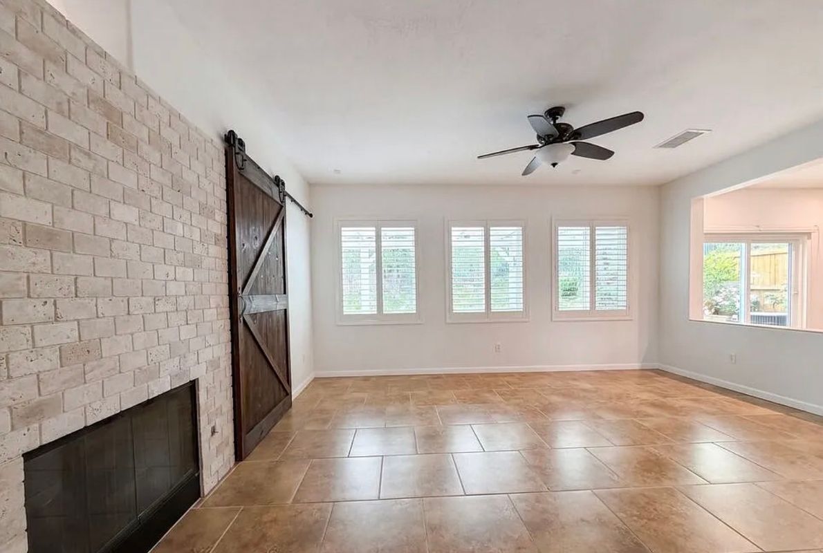 Building Photo - 28441 Silverking Trail