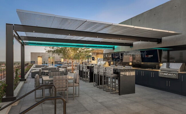 Building Photo - 7120 E Kierland Blvd