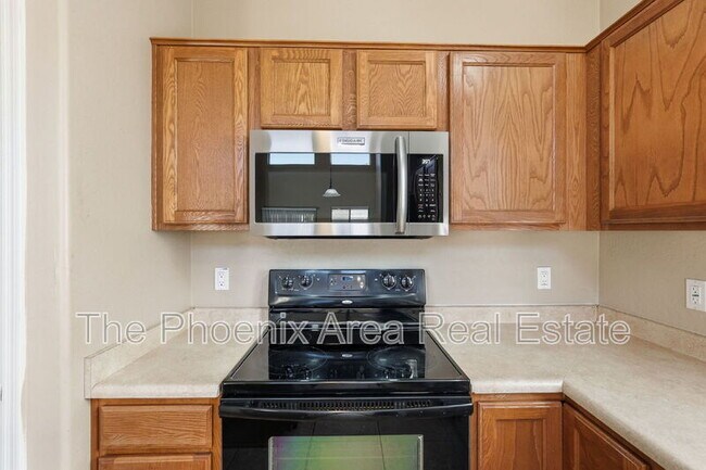 Building Photo - 44216 Palmen Dr