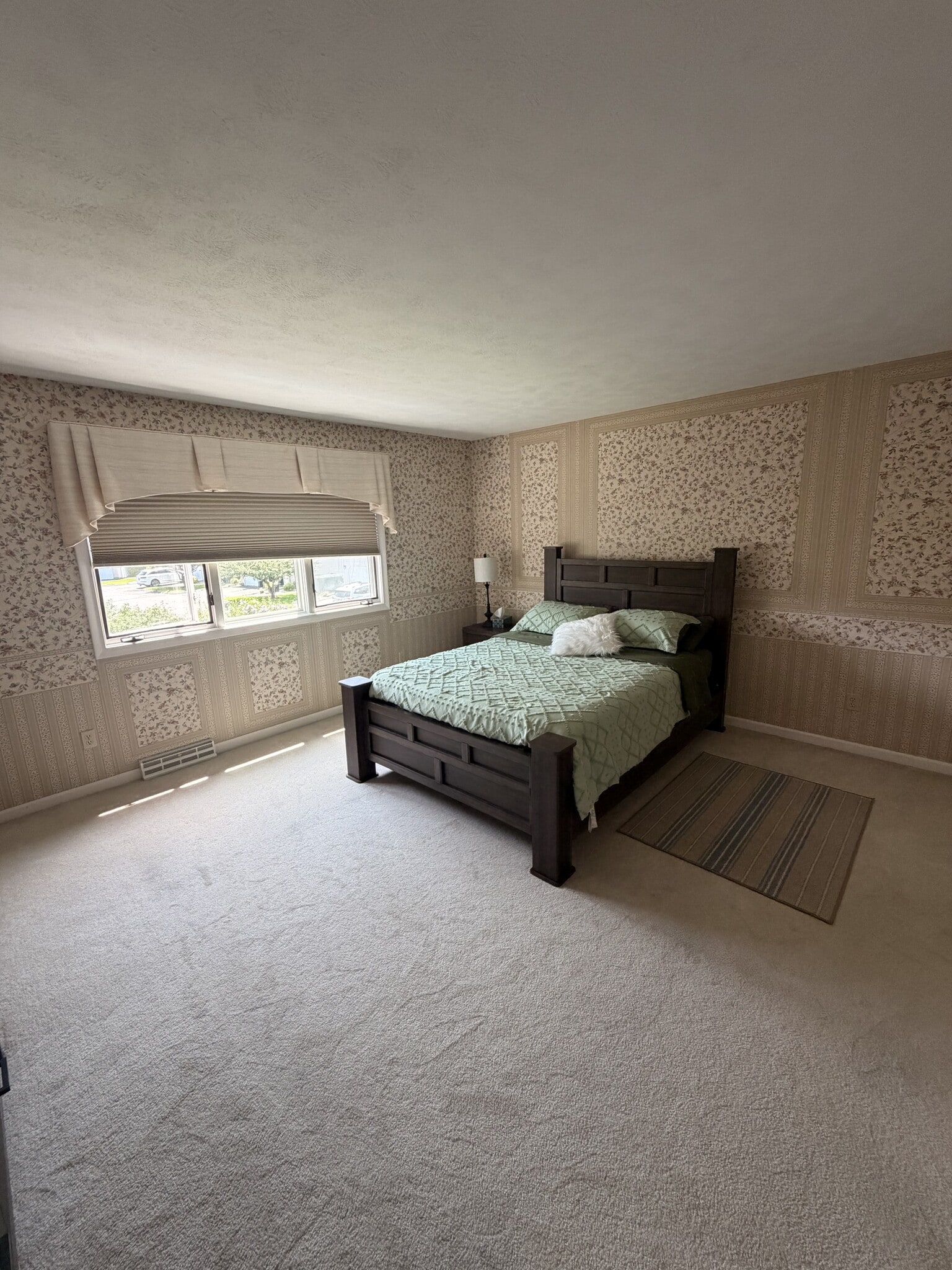 Building Photo - 61 Pine Grove Dr