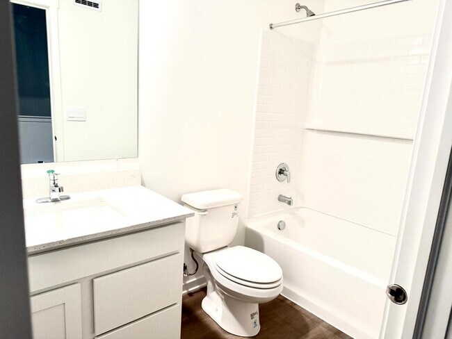 Building Photo - 2272 Barbera Dr