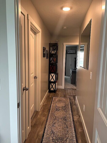 Building Photo - 846 W 3200 S