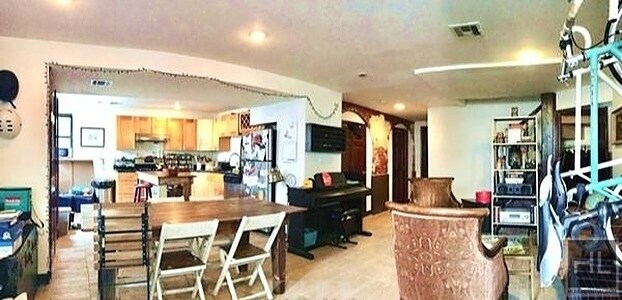 Building Photo - PARK PLACE