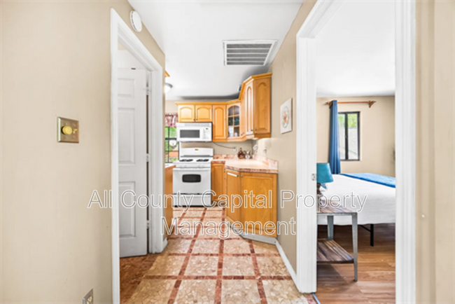 Building Photo - 10515 N Mopac Expy