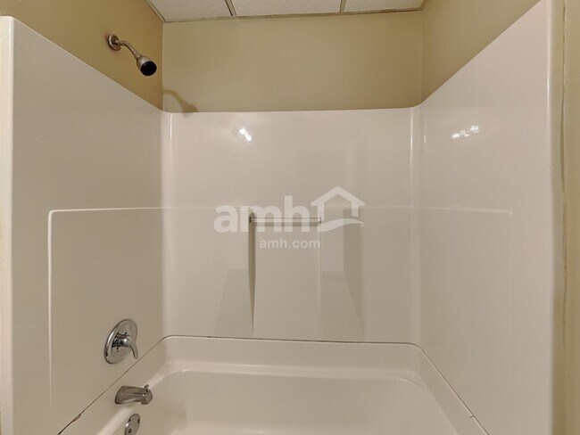 Building Photo - 5701 Rutland Cir