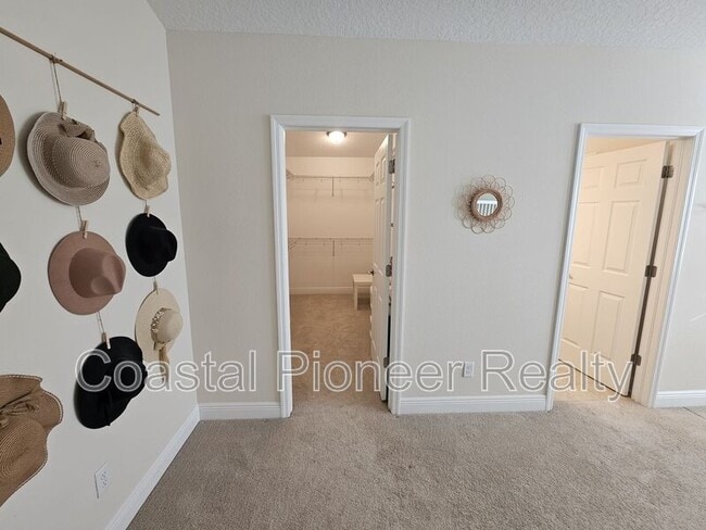 Building Photo - 11541 Crowned Sparrow Ln