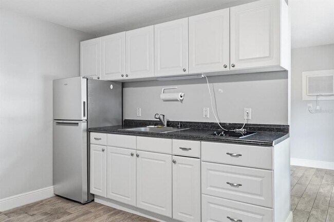 Building Photo - 15509 Casey Rd Ext