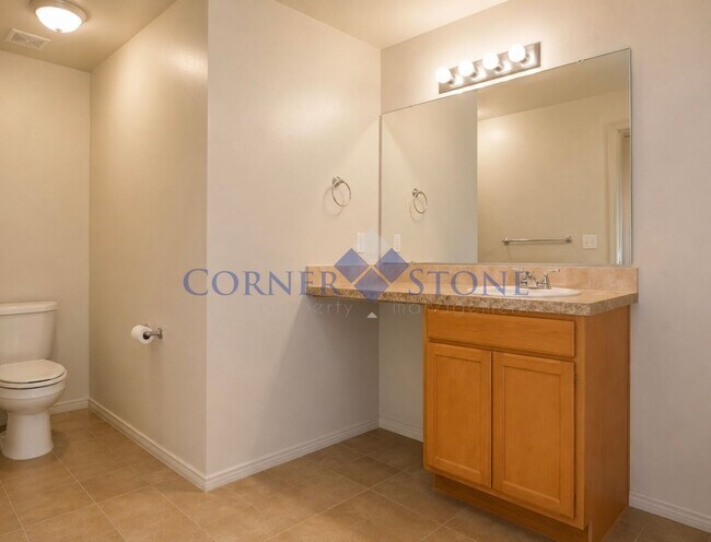 Building Photo - Large 4 Bedroom Home with Garden space, Basketball Court, Close to park!