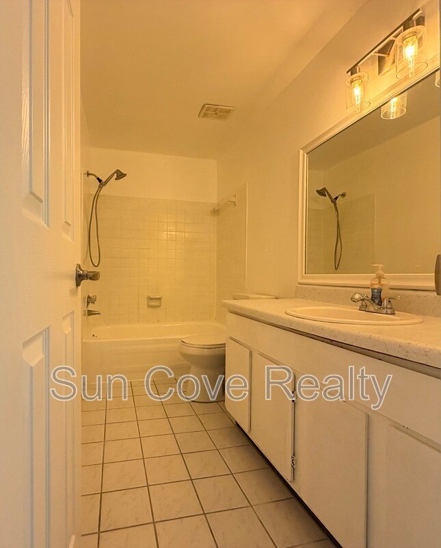 Building Photo - 9940 7th Way N