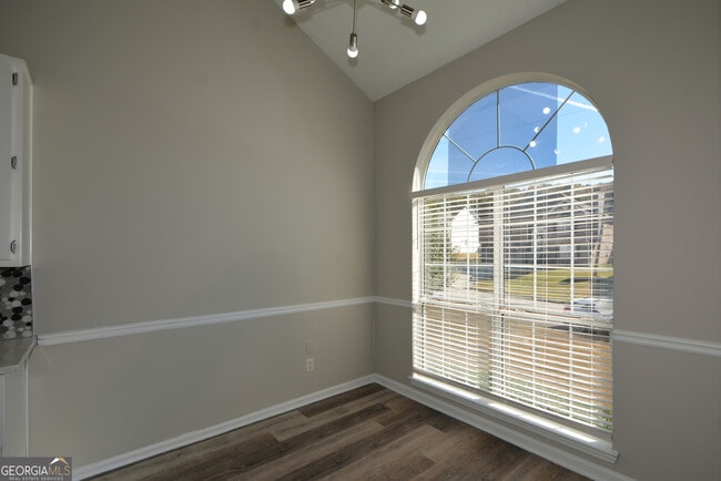 Building Photo - 4209 Reeshemah St