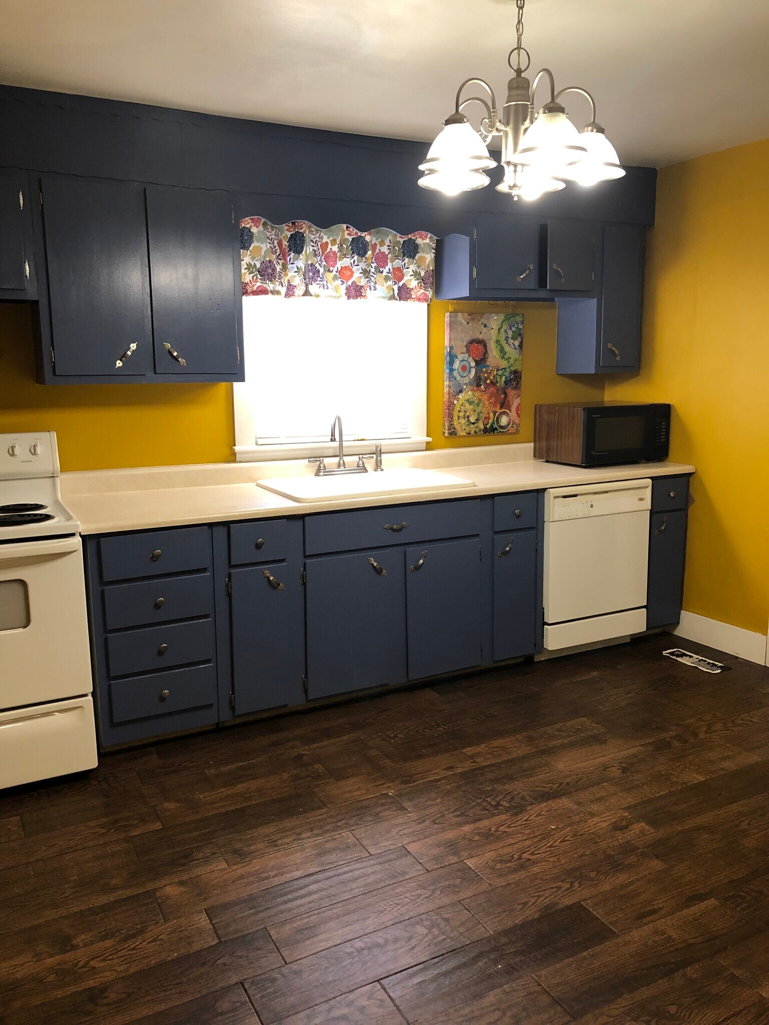 Building Photo - 6592 Moores Mill Rd