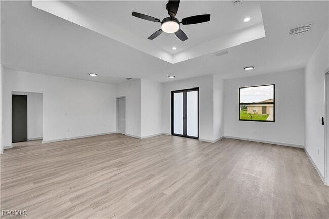 Building Photo - 1024 Halby Ave S