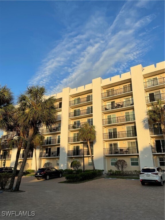 Building Photo - 3500 Gulf Shore Blvd N