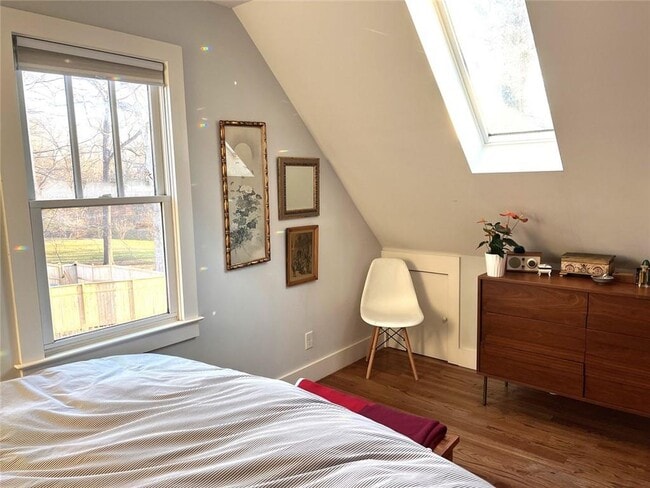 Building Photo - 644 Brownwood Ave SE