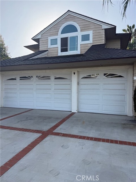 Building Photo - 10 Red Rock Ln