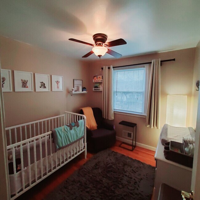 Building Photo - 210 Highmeadow Rd