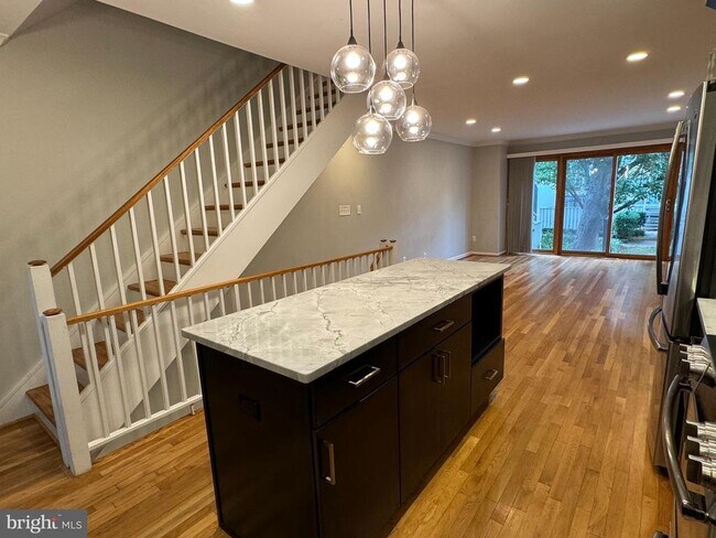 Building Photo - 241 G St SW