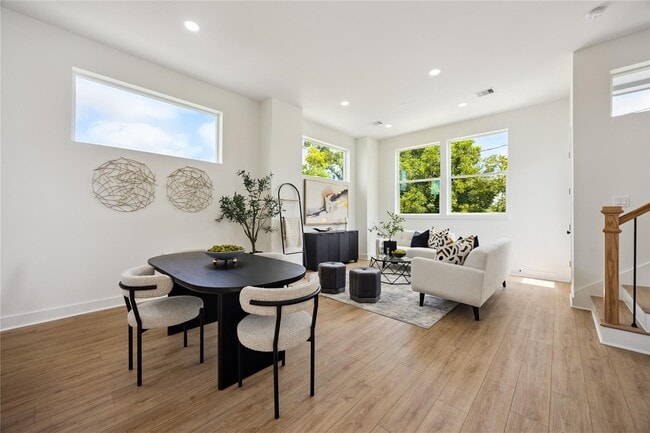 Building Photo - 835 D Rachel St