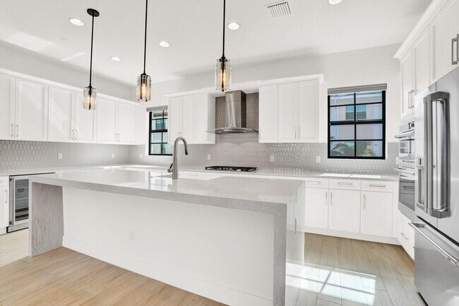 Building Photo - 12711 Machiavelli Way